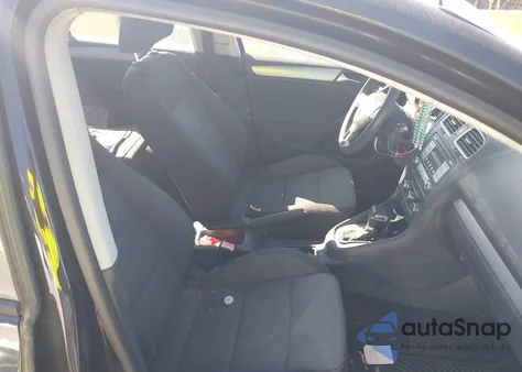 2010 Volkswagen Golf 4-Door from USA, damaged, VIN WVWDB7AJ1AW363529